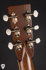 Bourgeois OM Deep Body Banjo Killer Bearclaw Sitka Spruce and Figured Mahogany Acoustic Guitar