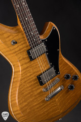 Novo Serus H2 Chambered Dealer LTD Amber Electric Guitar