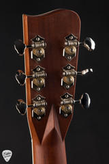 Gallagher Doc Watson Acoustic Guitar with Sitka Spruce and Mahogany in Sunburst