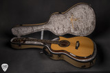Case for Hozen Gold Label Deep OM Acoustic Guitar with Golden Adirondack Spruce and Honduran Mahogany