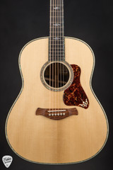 Taylor Gold Label 917e Limited Edition Adirondack Spruce Brazilian Rosewood Acoustic Guitar