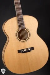 Circle Strings Baritone Acoustic Guitar with Old Growth Sitka Spruce and Quilted Tochi