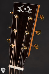 Circle Strings Small Jumbo Acoustic Guitar with Old Growth Sitka Spruce and Quilted Tochi