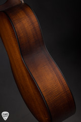 Iris MS00 12 Fret Acoustic Guitar with European Spruce and Koa in Sunburst