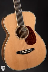 Bourgeois 00 12 Sawmill Limited Acoustic Guitar with Western Red Cedar and Madagascar Rosewood