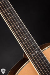 Bourgeois 00 12 Sawmill Limited Acoustic Guitar with Western Red Cedar and Madagascar Rosewood