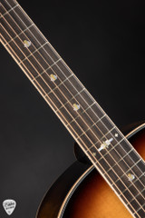 Huss and Dalton DS12 Custom Acoustic Guitar with Bearclaw Sitka Spruce and Tasmanian Blackwood in Sunburst