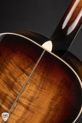 Huss and Dalton DS12 Custom Acoustic Guitar with Bearclaw Sitka Spruce and Tasmanian Blackwood in Sunburst
