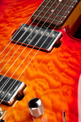 2023 - Ernie Ball Music Man Luke 3 HH Maple Top - Cherry Burst Quilt