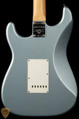 2023 - Fender Custom Shop Limited Edition 1968 Stratocaster Journeyman - Aged Ice Blue Metallic