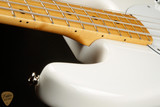 Ernie Ball Music Man Retro 70's StingRay - White
