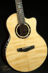 Hold - Kevin Ryan Paradiso Grand Concert - Flamed Engelmann Spruce & African Blackwood