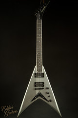 2023 - Kramer Dave Mustaine Vanguard Silver Metallic