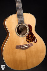 Taylor Gold Label 814e – Torrefied Spruce & Koa Acoustic Guitar