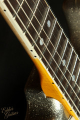 2022 - Fender Custom Shop LTD 1965 Stratocaster Journeyman - Aged Silver Sparkle