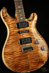 Hold - Paul Reed Smith Eddie's Guitars Wood Library Modern Eagle V Swamp Ash - Copperhead