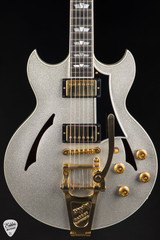 2016 – Gibson Custom Shop Johnny A. Signature With Bigsby Silver Sparkle Electric Guitar