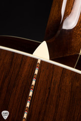 Collings OM-42A T – Adirondack Spruce & Madagascar Rosewood Acoustic Guitar