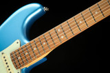 2022 - Fender Player Plus Stratocaster®, Pau Ferro Fingerboard - Opal Spark