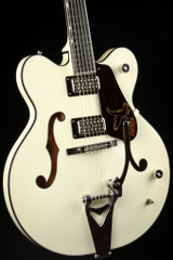 Gretsch G6636T-RF Richard Fortus Signature Falcon™ Center Block with String-Thru Bigsby®, Ebony Fingerboard, Vintage White