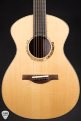 Raymond Kraut 00 acoustic guitar with Brazilian rosewood