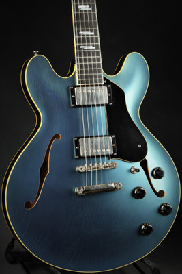 Hold - Collings I-35 LC Deluxe Aged - Pelham Blue