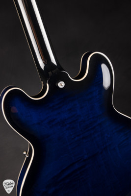 Gibson ES-335 Figured Custom Color Electric Guitar in Deep Ocean Burst 8.1 #233240186