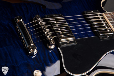 Gibson ES-335 Figured Custom Color Electric Guitar in Deep Ocean Burst 8.1 #233240186