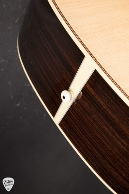 Collings 002H 14-Fret T - Sitka Spruce & Indian Rosewood Acoustic Guitar