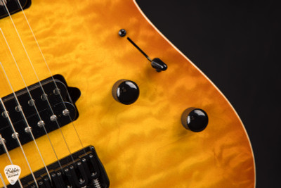Suhr Modern 7 Quilt Roasted Electric Guitar in Honey Amber Burst