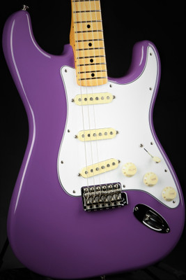 Fender Jimi Hendrix Stratocaster - Ultra Violet - Eddie's Guitars