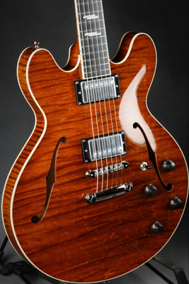 Collings I-35 LC Deluxe - Caramel