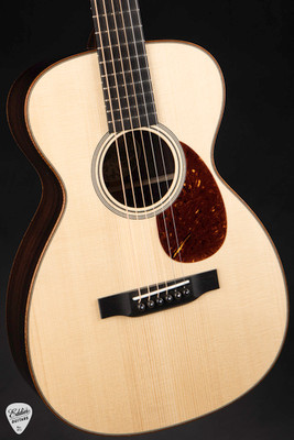 Collings Baby 2G – German Spruce & Indian Rosewood Acoustic Guitar