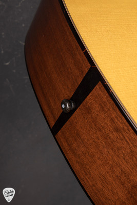 Collings OM1A JL Julian Lage – Adirondack Spruce & Honduran Mahogany Acoustic Guitar