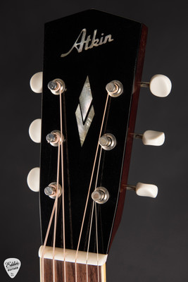 Atkin The Nineteen Deluxe – Baked Sitka Spruce & Indian Rosewood Acoustic Guitar