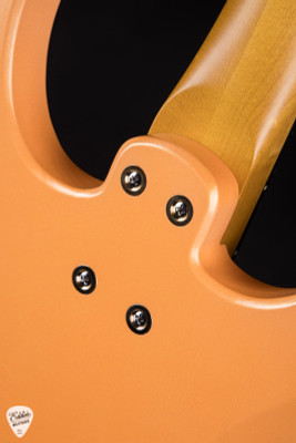 Dunable Gnarwhal Bass Peach Fuzz Bass Guitar