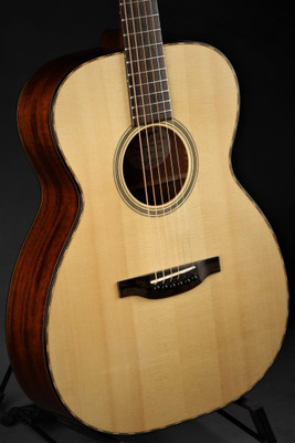Used - Bourgeois OM 'Bearded Hog' 2016