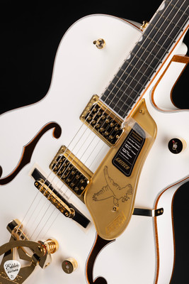 Gretsch Pro Falcon Hollow Body with String-Thru Bigsby, Gold Hardware, Ebony Fingerboard White electric guitar