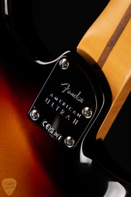 Fender American Ultra II Stratocaster Left Handed Ultraburst electric guitar