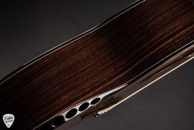 2022 – Kevin Ryan Paradiso Grand Concert – Sinker Redwood & Indian Rosewood Acoustic Guitar