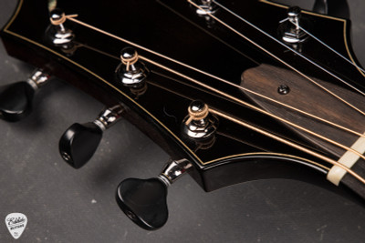 2022 – Kevin Ryan Paradiso Grand Concert – Sinker Redwood & Indian Rosewood Acoustic Guitar