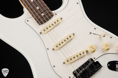 2024 – Fender Custom Shop Jeff Beck Stratocaster Electric Guitar in Olympic White