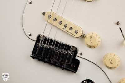 2024 – Fender Custom Shop Jeff Beck Stratocaster Electric Guitar in Olympic White