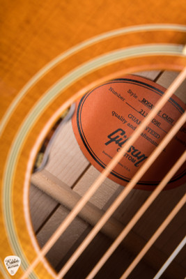 Gibson Rosanne Cash J-185 Heritage Cherry Sunburst acoustic guitar