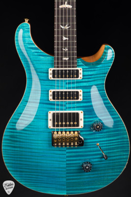 Paul Reed Smith Studio Electric Guitar in Carroll Blue