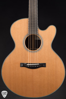 Santa Cruz Fingerstyle – Western Red Cedar & Indian Rosewood Acoustic Guitar