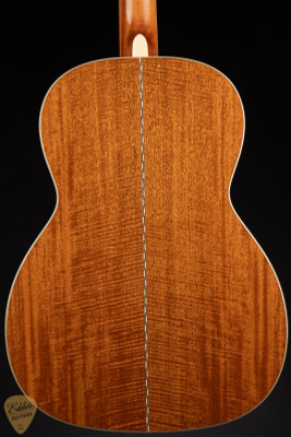 Goodall Traditional 000 - Italian Spruce & Fiddleback Mahogany