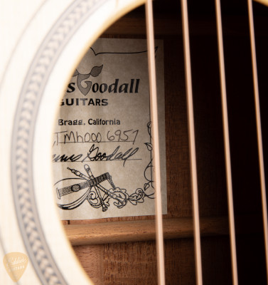 Goodall Traditional 000 - Italian Spruce & Fiddleback Mahogany