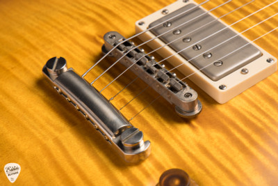 Nik Huber Dolphin '59 Electric Guitar in Faded Sunburst