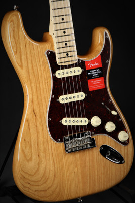 Fender 2019 Limited Edition American Professional Ash Stratocaster - Aged Natural #US18084600